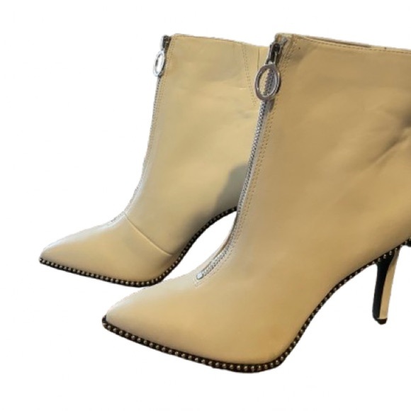 Beautiful BAR III boots, faux leather, ivory color! Brand new, no box. Size 6.5​ - Picture 3 of 9